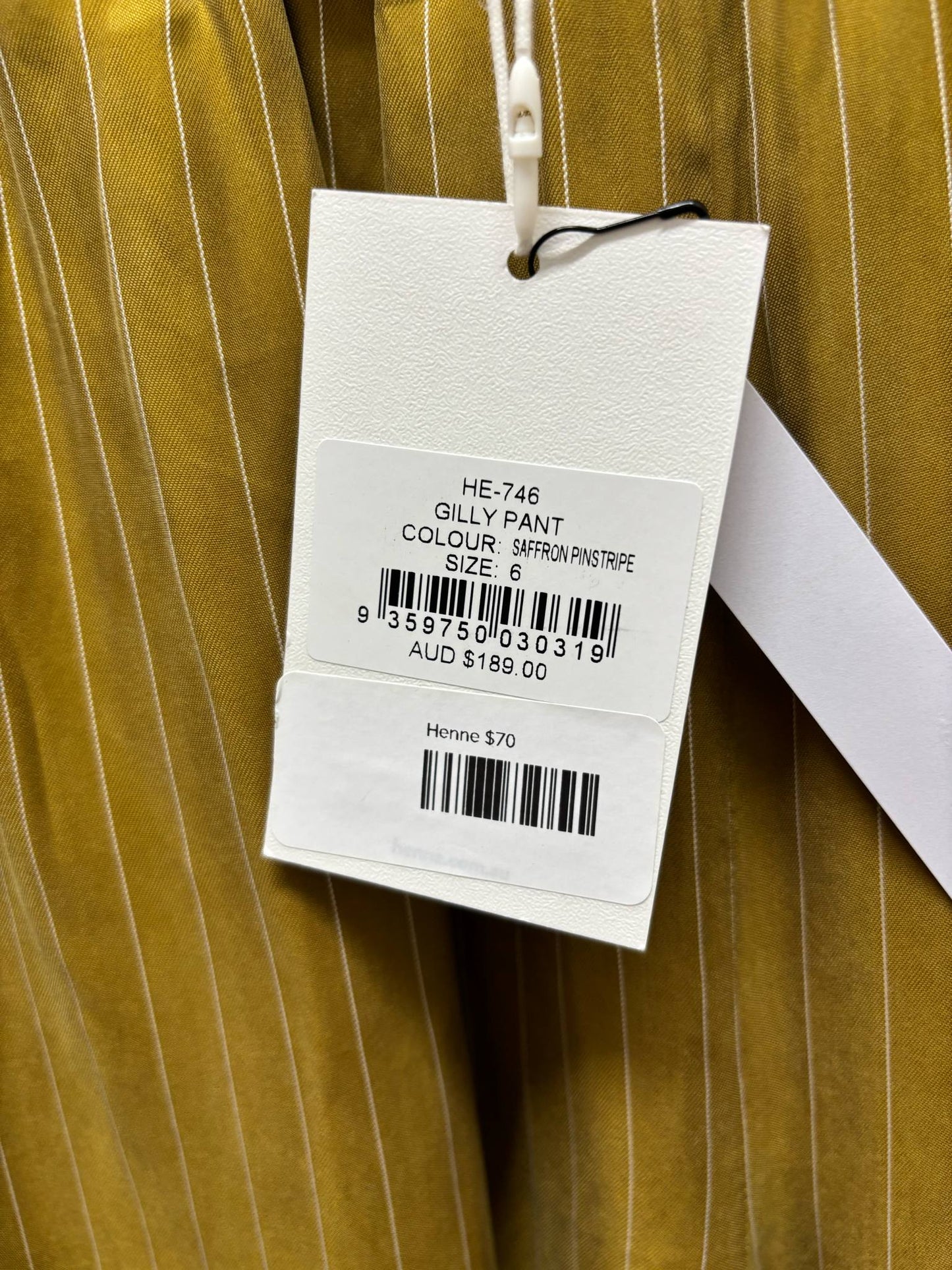 Pinstripe size 6 pants with tag