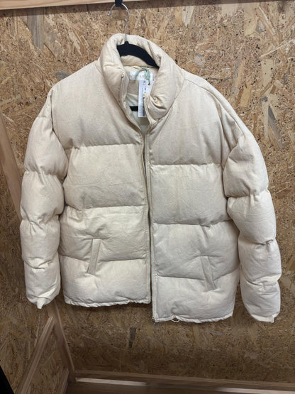 Tan canvas puffer size M