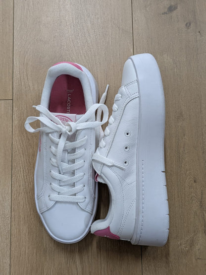 White sneakers us7